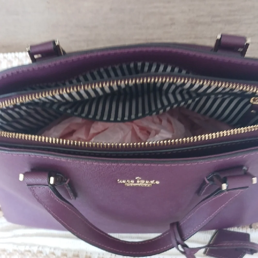 Elegant Purple Handbag - Picture 5 of 7